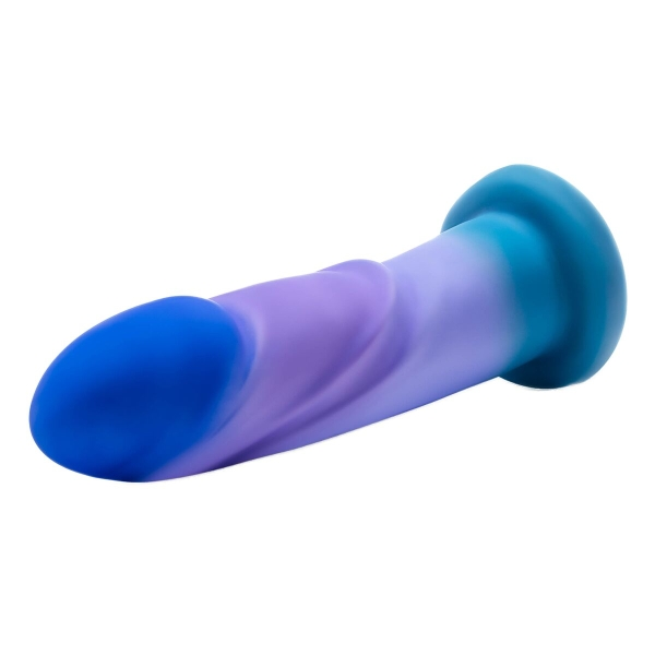 Avant Midnight Rendezvous 7.5 Inch Dildo, artesanal, com base de sucção, feito com Purio® Silicone e UltraSilk®.