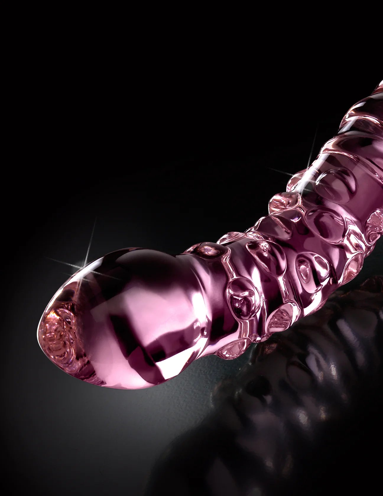 Dildo de vidro Icicles Nº55 com duas extremidades distintas, textura em espiral e saliências suaves, ideal para estimulação do Ponto G e da próstata com controle térmico.