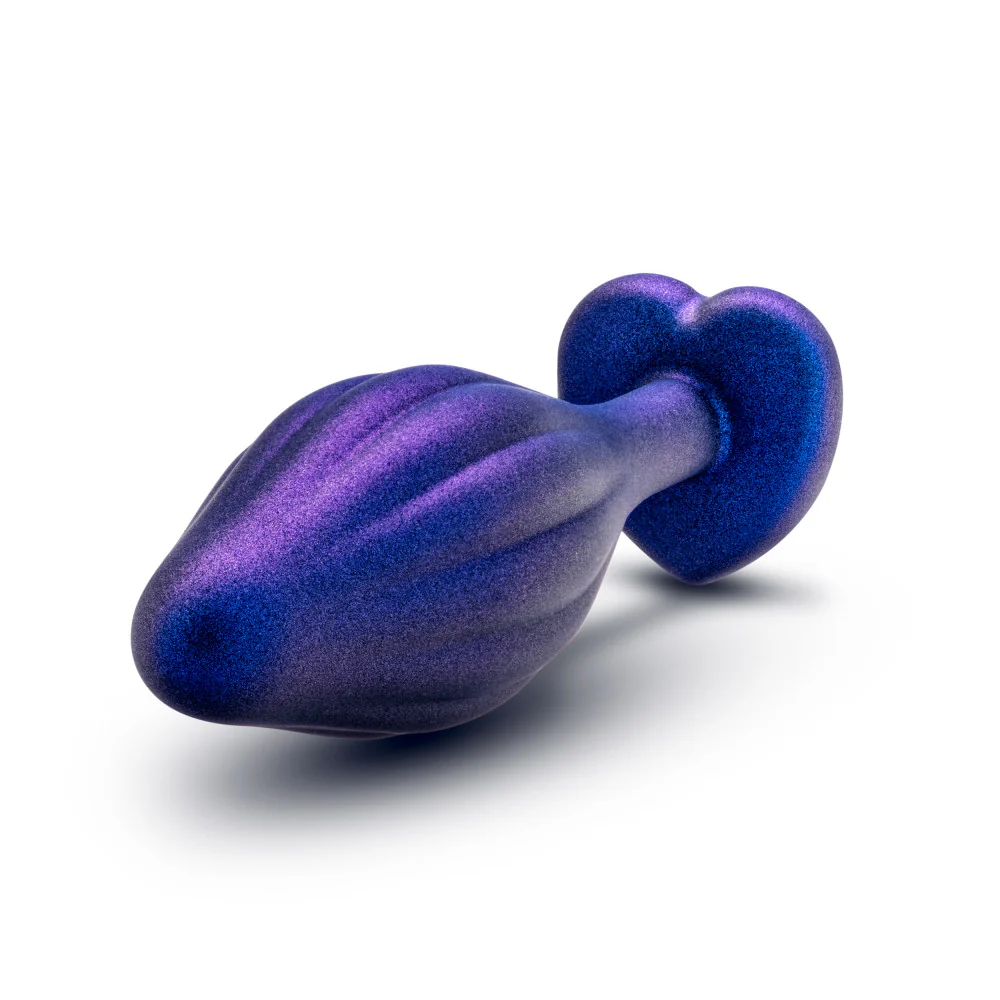 Matrix Wavy Bling Plug, plug anal de silicone com base em forma de coração e joia, design sofisticado com ondas texturizadas para prazer intensificado.