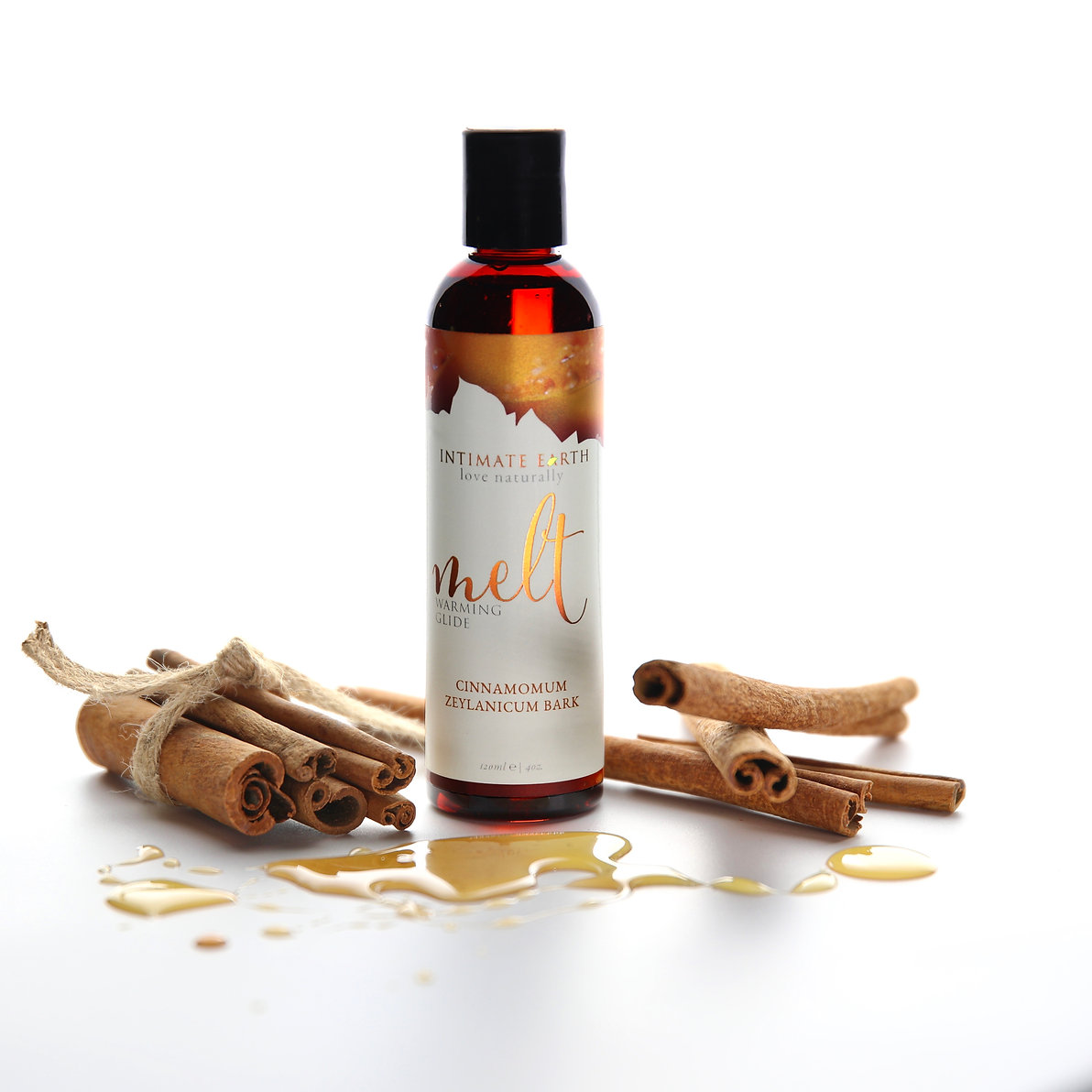 Melt Warming Glide, lubrificante premium com efeito de aquecimento natural, ingredientes botânicos e hidratação para momentos íntimos inesquecíveis.