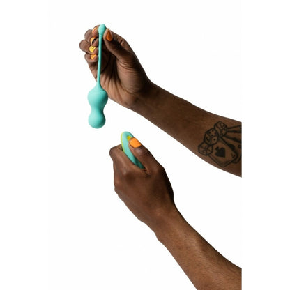 Ovo vibratório ROMP Cello com controlo remoto, 6 intensidades, resistente à água, recarregável e alcance de 5 metros.